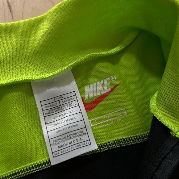 Vintage Nike Dri-Fit Made in USA quarter zip workout shirt - Picture 5 of 5
